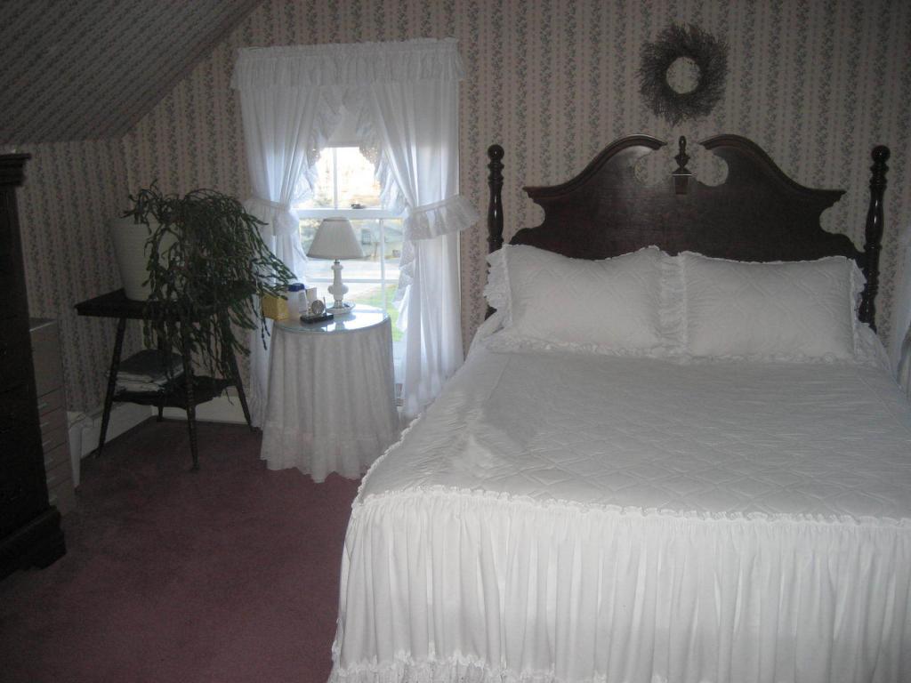 242 Prospect Street Brandon, VT 05733 - Photo 12 of 12 Gallery Image 12