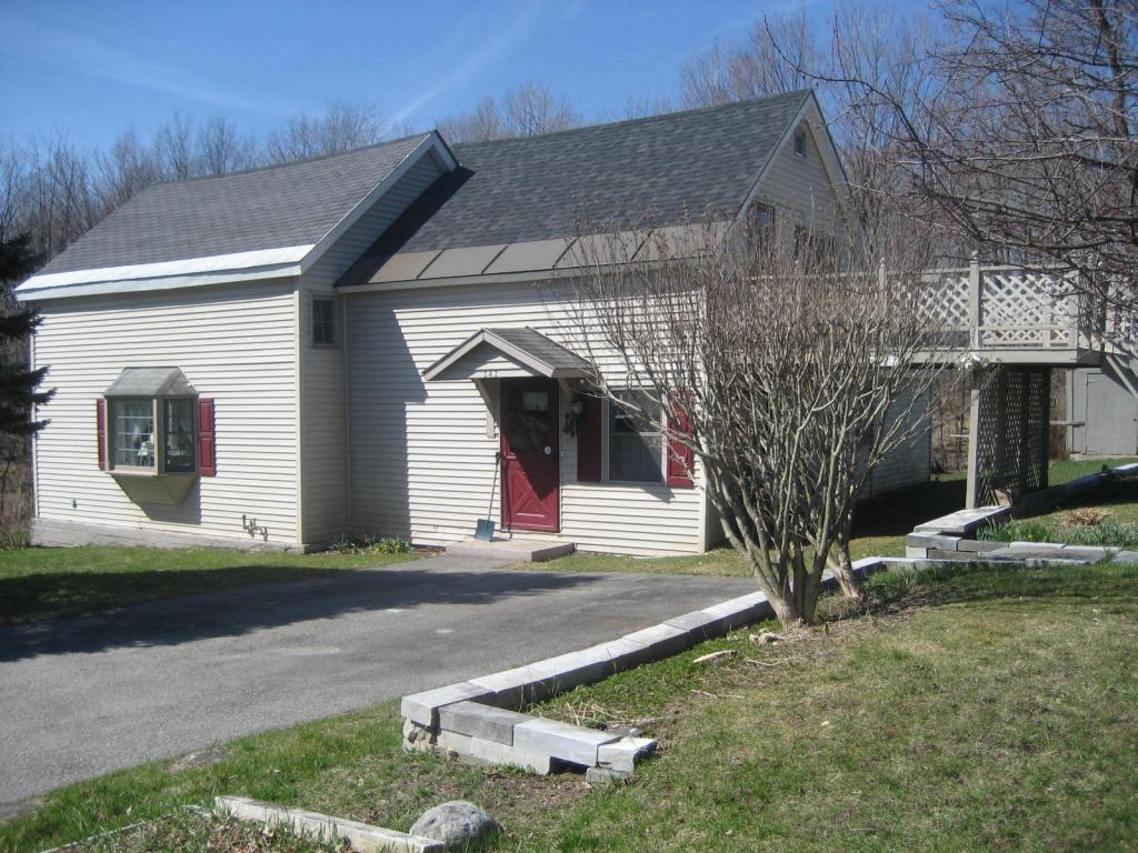 242 Prospect Street Brandon, VT 05733 - Photo 3 of 12 Gallery Image 3