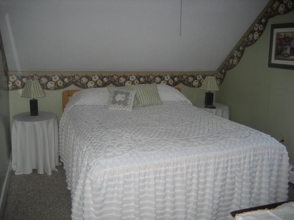 242 Prospect Street Brandon, VT 05733 - Photo 9 of 12 Gallery Image 9