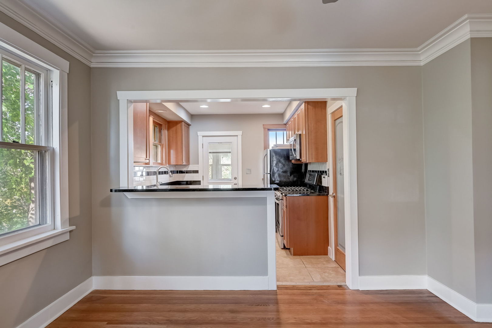 362 River Bluff Road Elgin, IL 60120 - Photo 16 of 57 a view of a kitchen from a windows