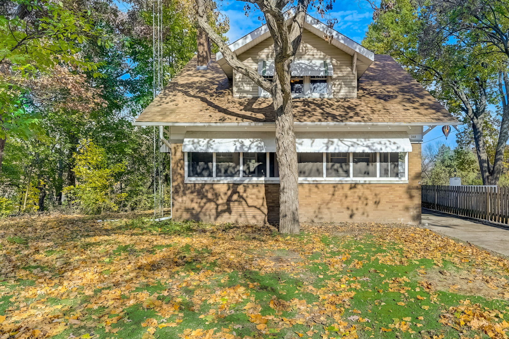 362 River Bluff Road Elgin, IL 60120 - Photo 6 of 57 a house view with a outdoor space