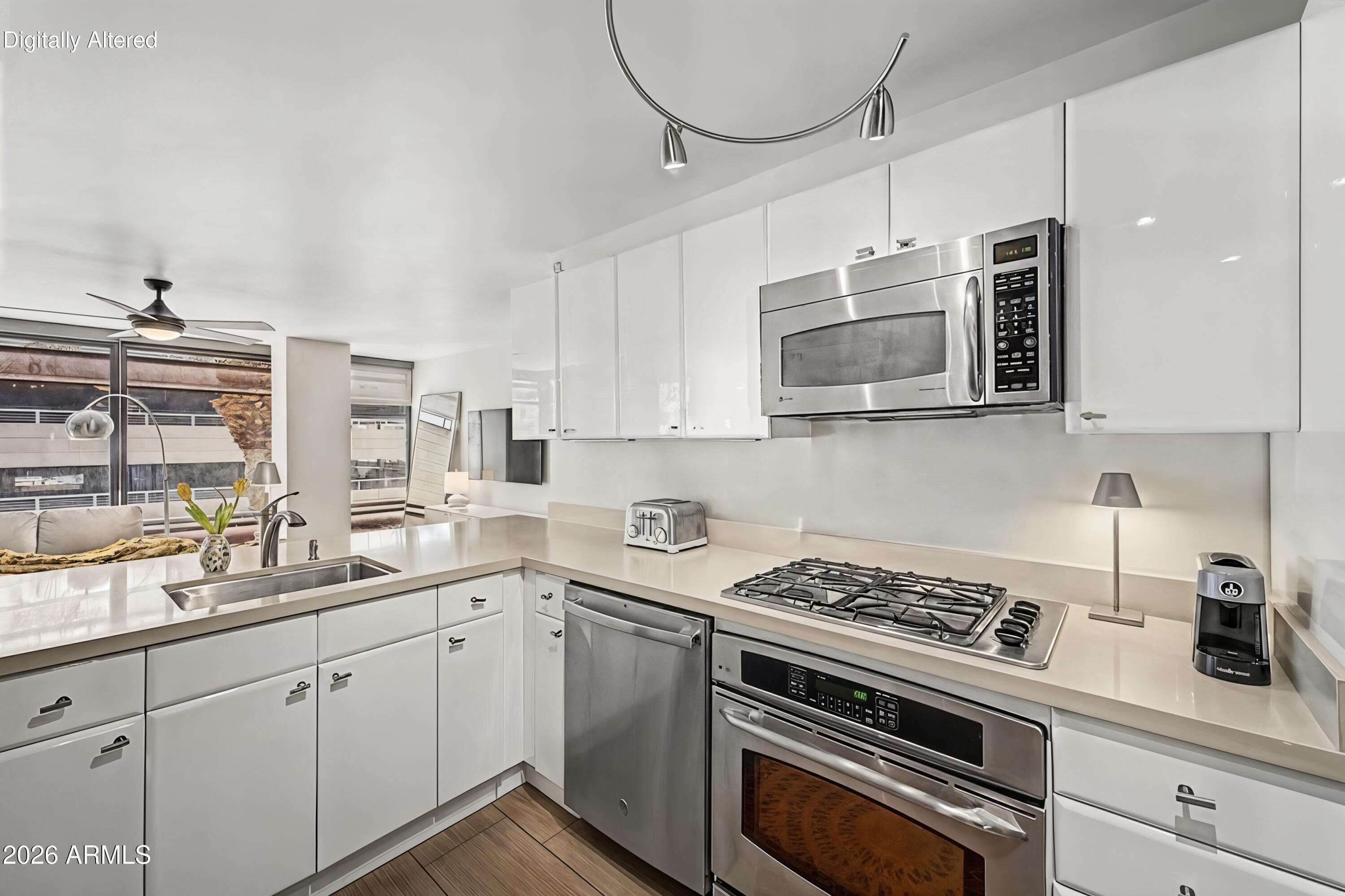 4808 North 24th Street, Unit 426 Phoenix, AZ 85016 - Photo 9 of 27 Kitchen