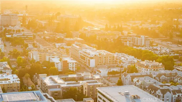 $1,074,800 | 709 East Walnut Street, Unit 227, Pasadena, CA 91101