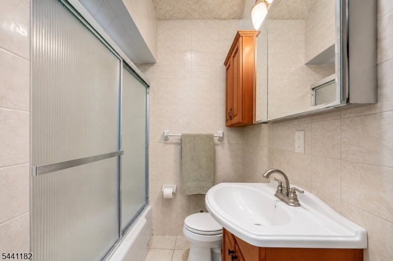 156 Valley Road Clifton, NJ 07013 - Photo 19 of 24