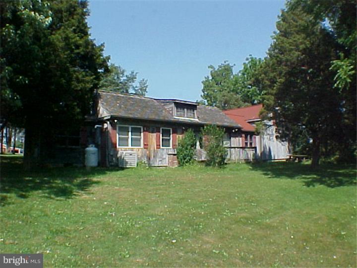 2706 Little Road Perkiomenville, PA 18074 - Photo 4 of 15 Gallery Image 4