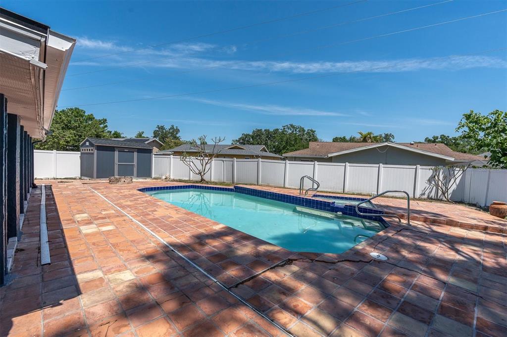 12101 74th Street Largo, FL 33773 - Photo 29 of 36