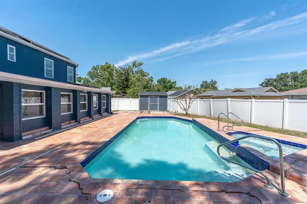 12101 74th Street Largo, FL 33773 - Photo 30 of 36