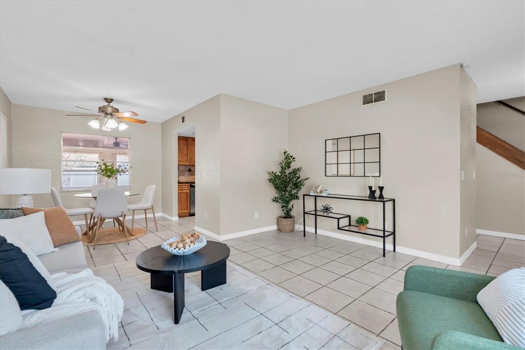 12101 74th Street Largo, FL 33773 - Photo 5 of 36