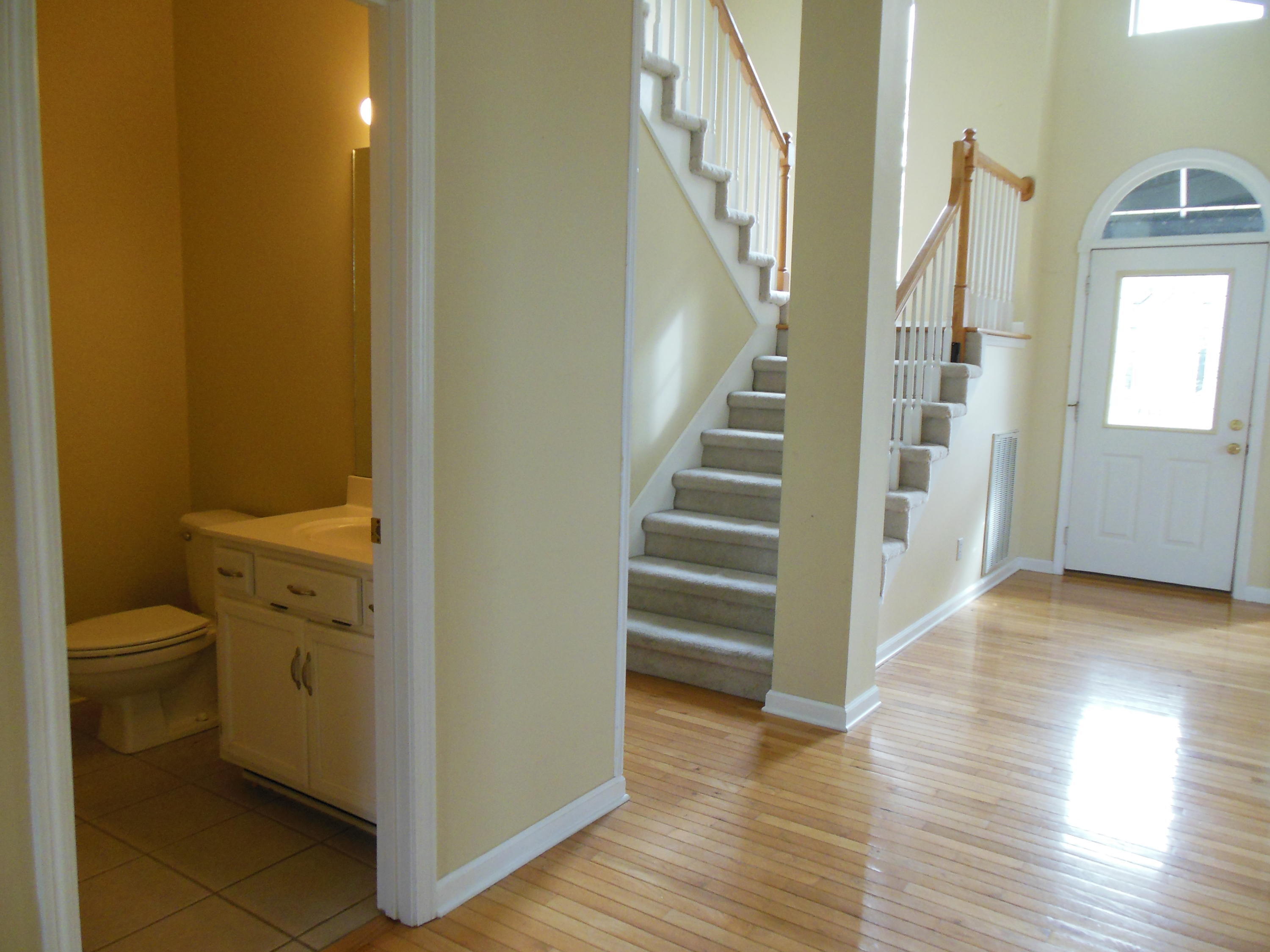 8628 Georgetown Lane Chattanooga, TN 37421 - Photo 8 of 30 bath1