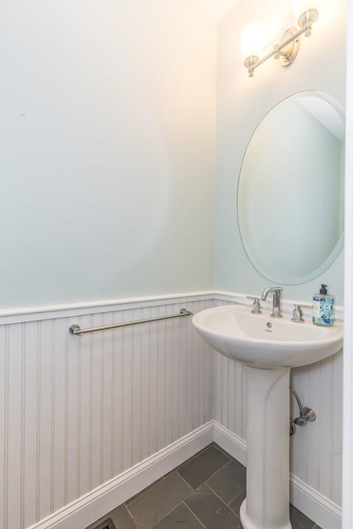 641 Martins Pond Road Groton, MA 01450 - Photo 14 of 37 Gallery Image 14