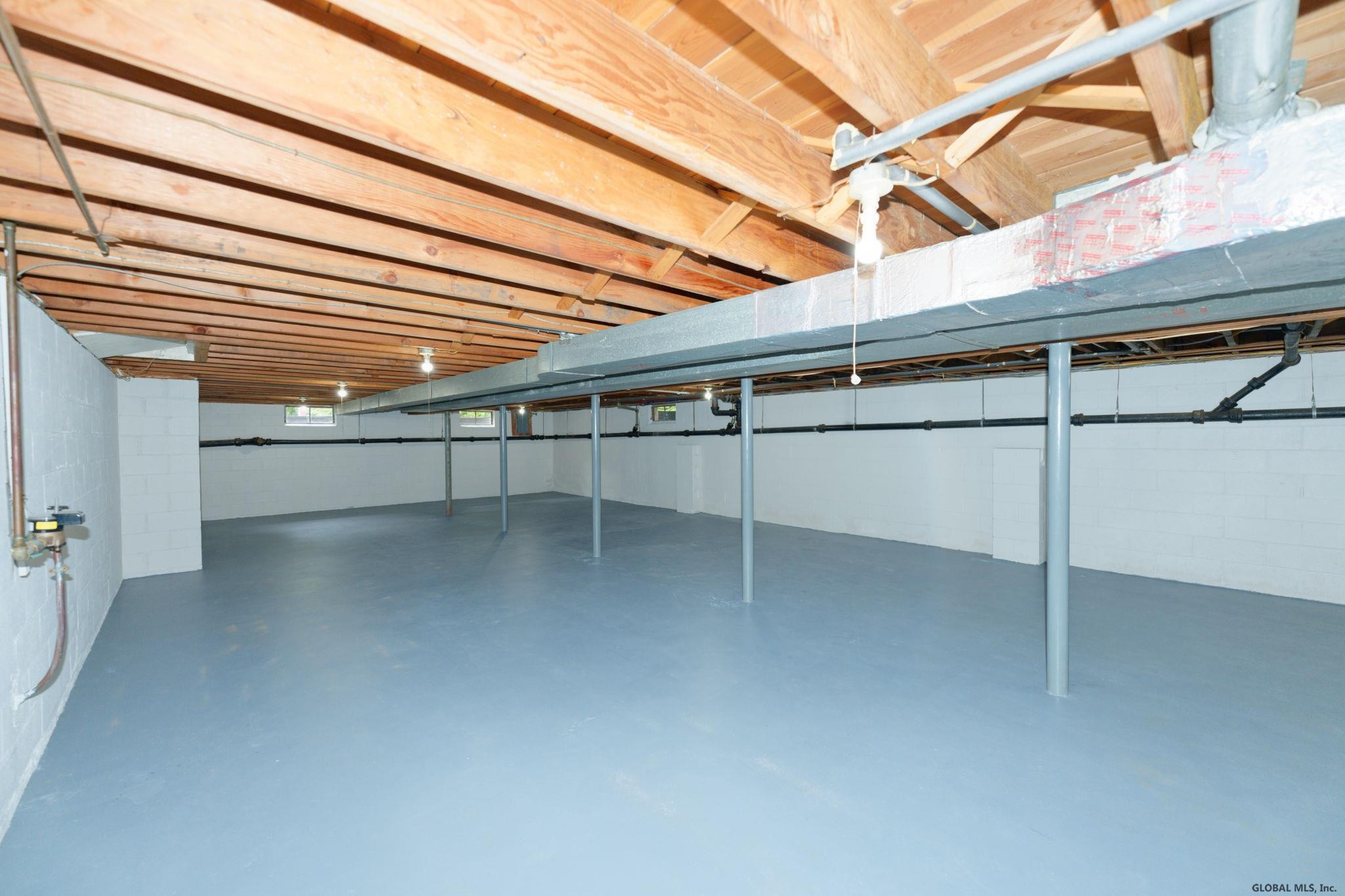 1035 Atateka Road Niskayuna, NY 12309 - Photo 28 of 38 Photo 28