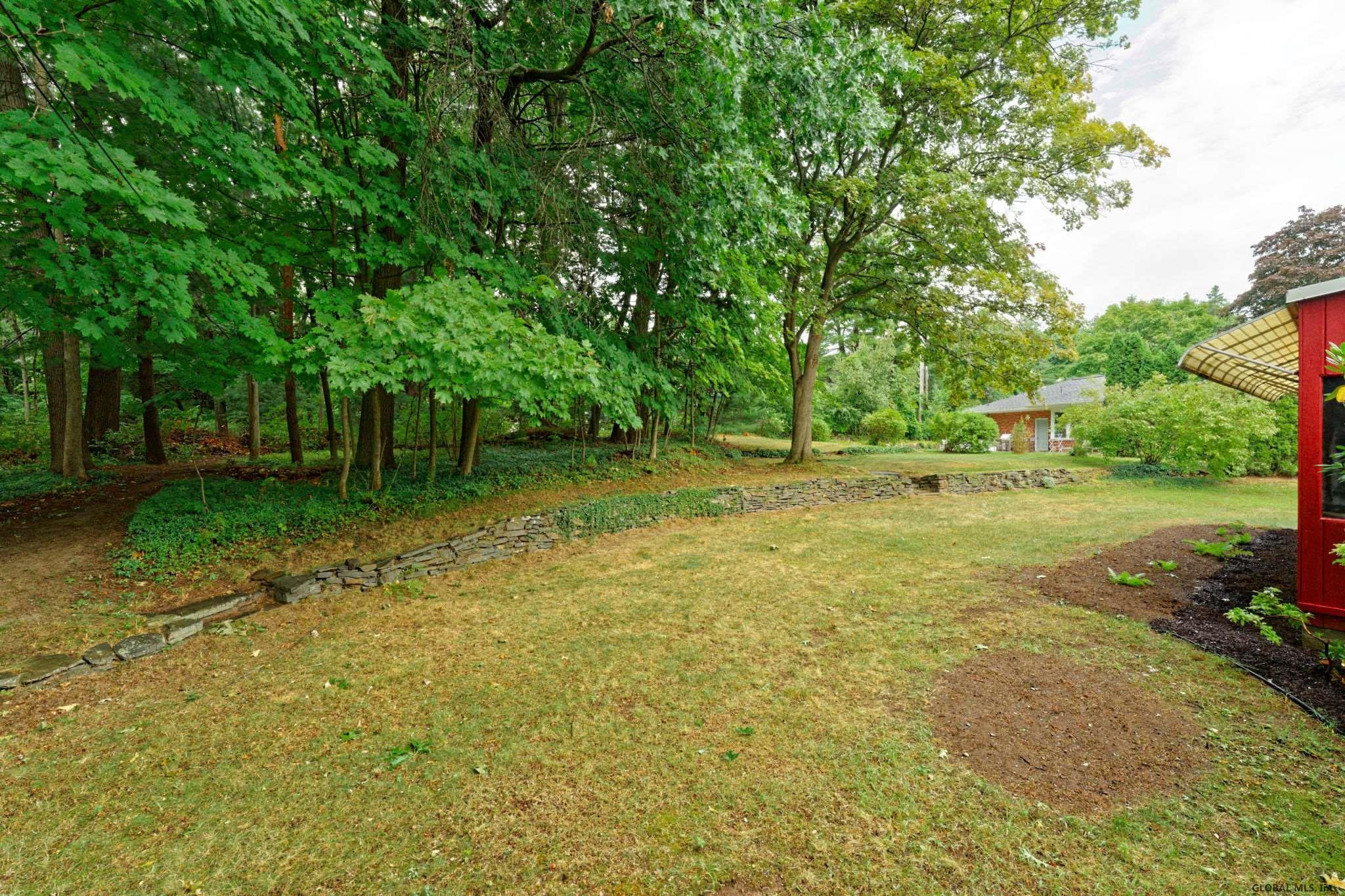 1035 Atateka Road Niskayuna, NY 12309 - Photo 31 of 38 Photo 31