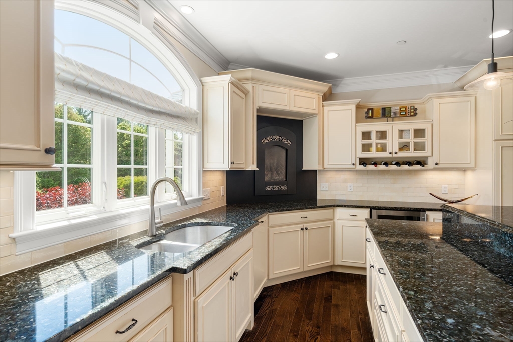 3 Pine Ridge Drive, Unit 1 Medway, MA 02053 - Photo 10 of 42