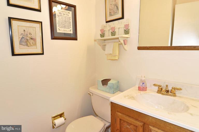 9414 Mellenbrook Road Columbia, MD 21045 - Photo 17 of 19 Half Bath 1