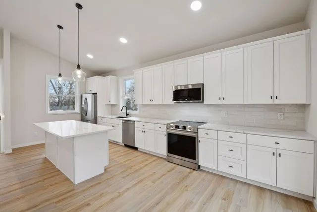 $647,000 | 7436 North Street, St. Louis Park, MN 55426