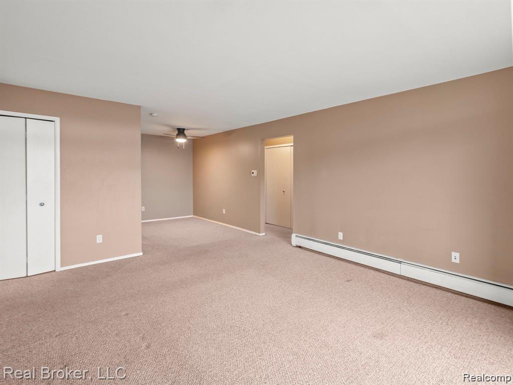 4905 Crooks Road, Unit A5 Royal Oak, MI 48073 - Photo 8 of 19