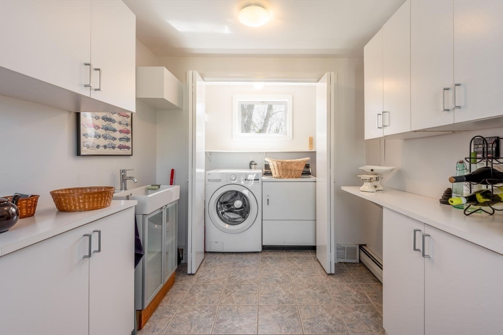 4 Graystone Road Gloucester, MA 01930 - Photo 27 of 34