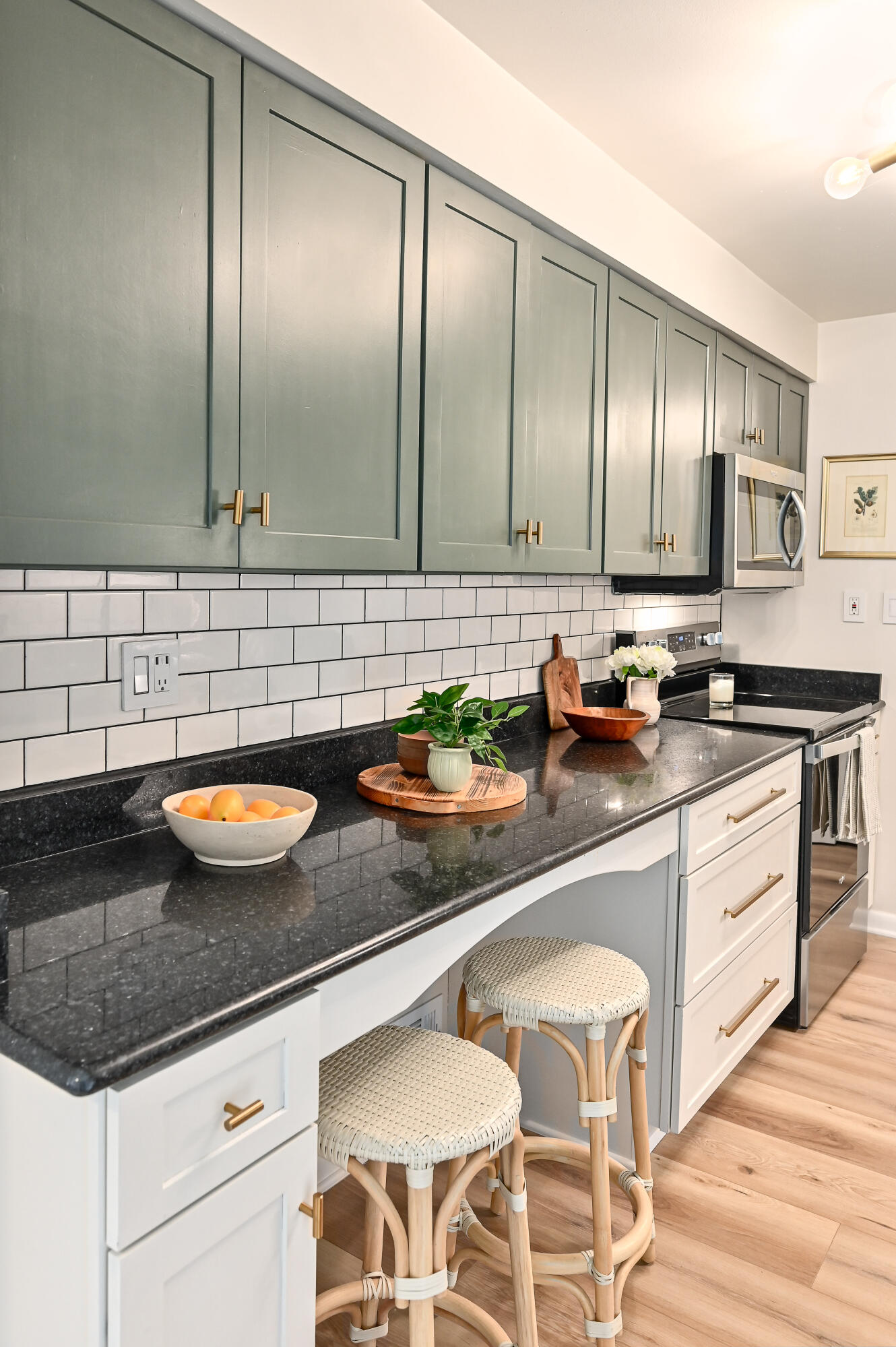 2525 South Shore Drive, Unit 2A Milwaukee, WI 53207 - Photo 12 of 40 12 DZ25252A-11