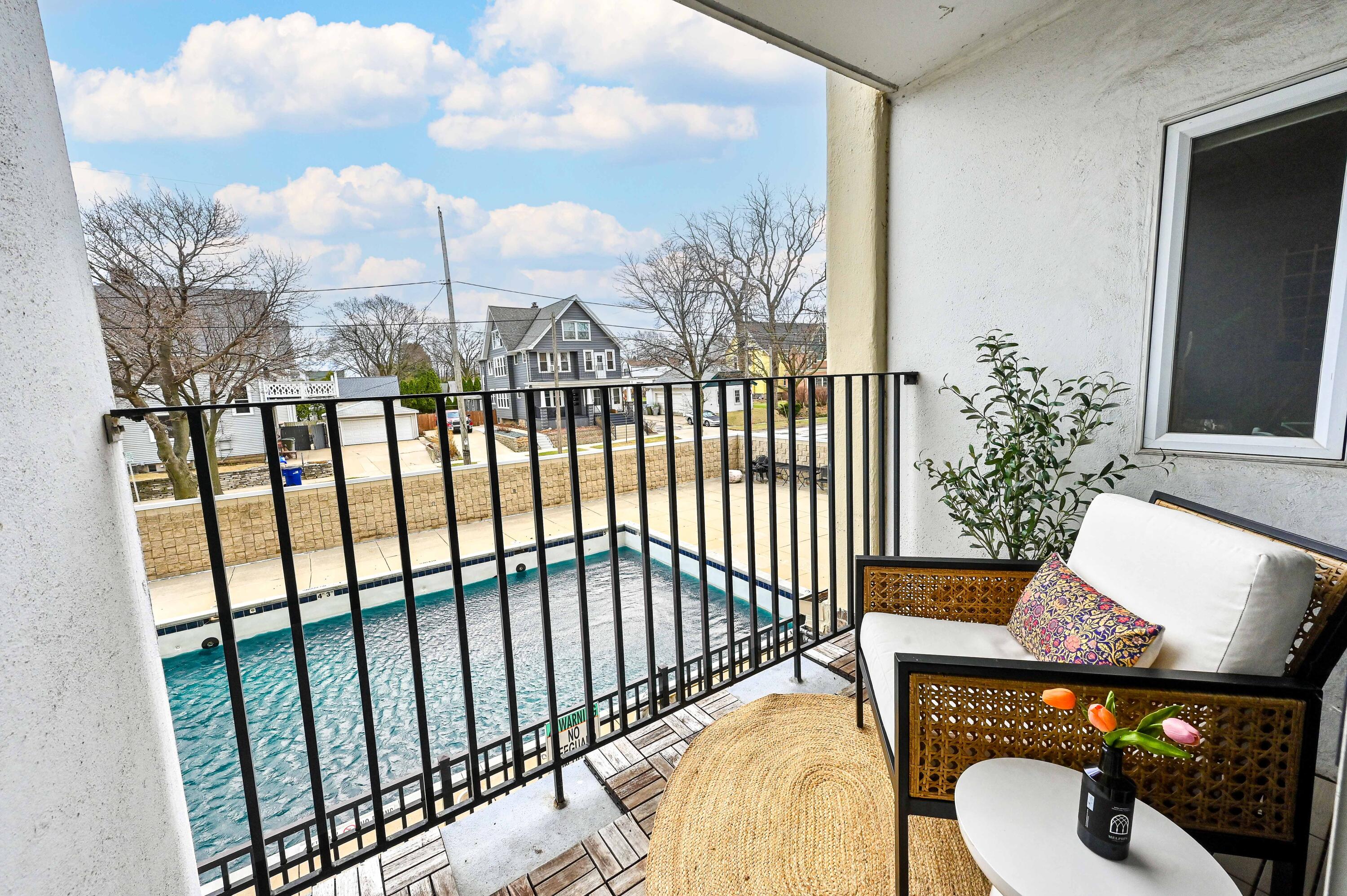 2525 South Shore Drive, Unit 2A Milwaukee, WI 53207 - Photo 27 of 40 27 DZ25252A-16