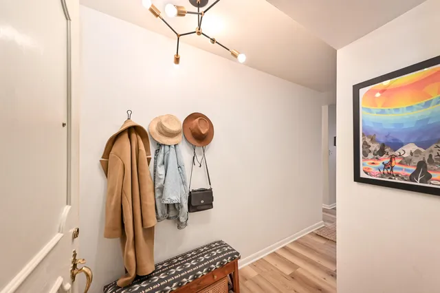 $289,900 | 2525 South Shore Drive, Unit 2A, Milwaukee, WI 53207