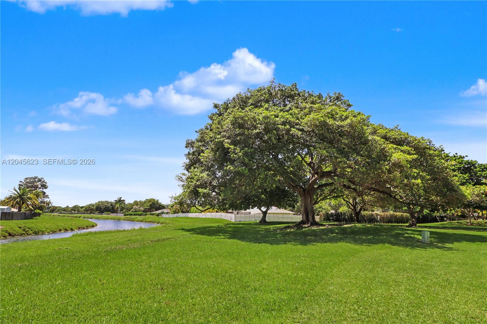14958 Southwest 143rd Place Miami, FL 33186 - Photo 36 of 50
