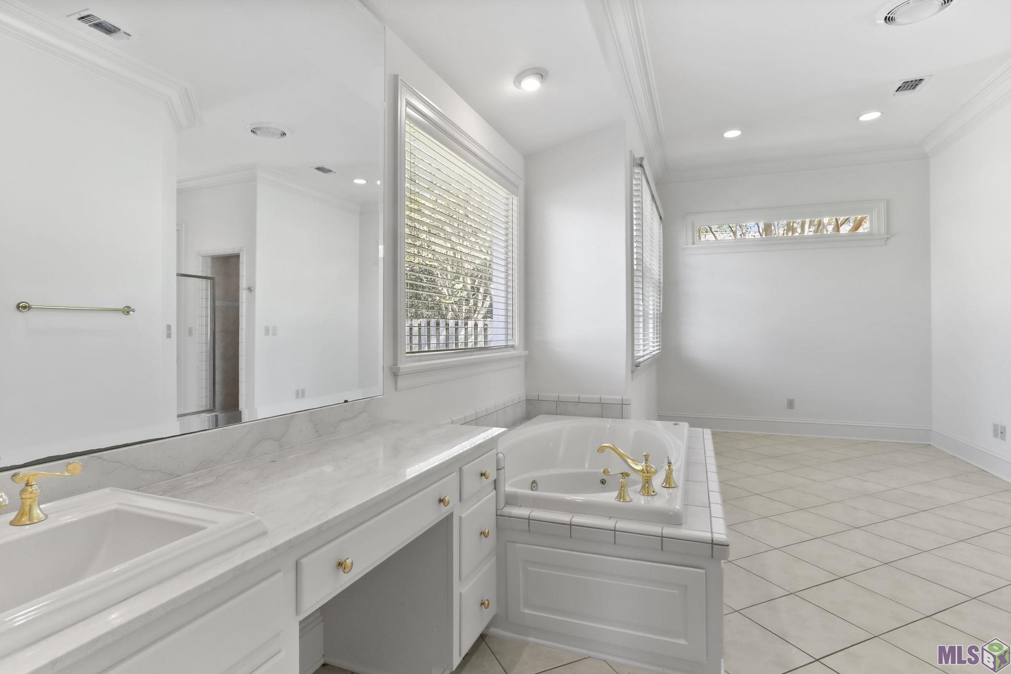 837 Myrtle View Drive Baton Rouge, LA 70810 - Photo 12 of 17