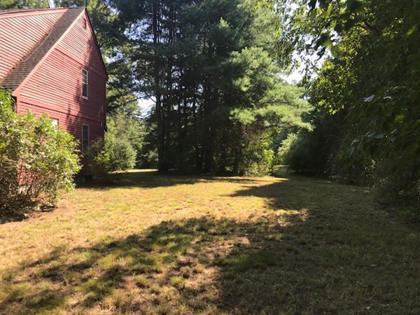 370 Winthrop Street Rehoboth, MA 02769 - Photo 19 of 22 a view of yard