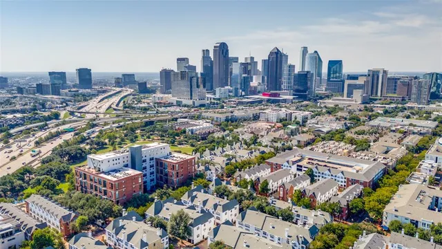 $2,600 | 3110 Thomas Avenue, Unit 736, Dallas, TX 75204