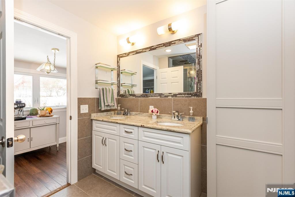 19 Pinecrest Terrace Wayne, NJ 07470 - Photo 16 of 30