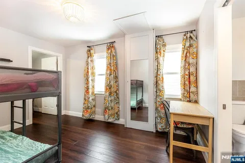 $533,800 | 19 Pinecrest Terrace, Wayne, NJ 07470