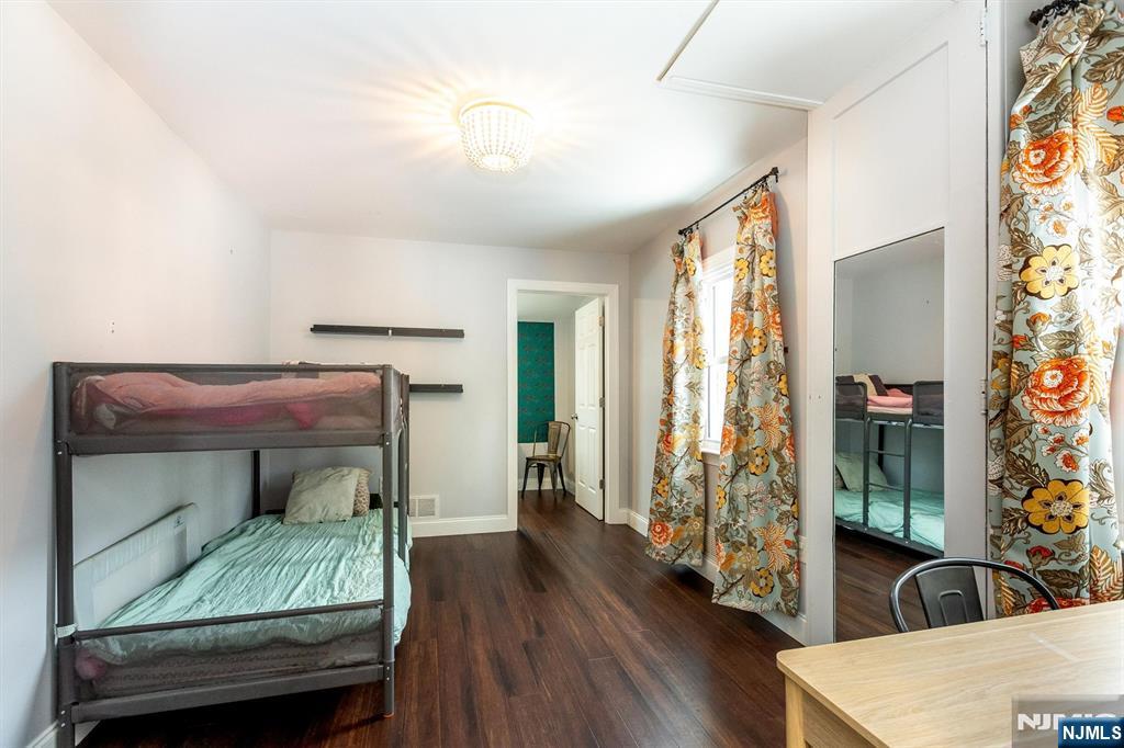 19 Pinecrest Terrace Wayne, NJ 07470 - Photo 20 of 30