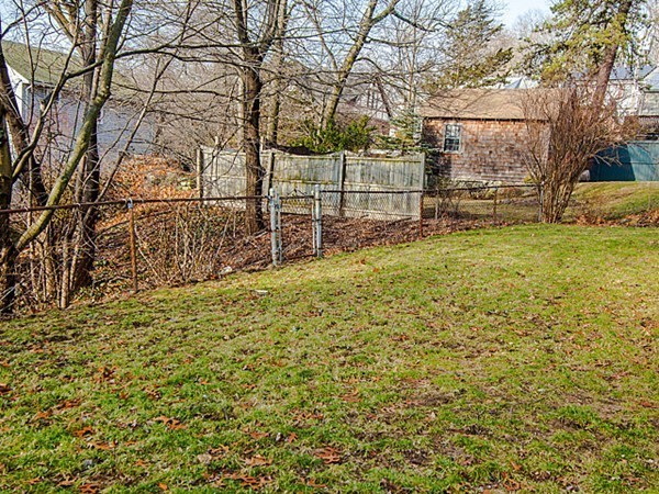 303 Florence Road Waltham, MA 02453 - Photo 20 of 24 Gallery Image 20