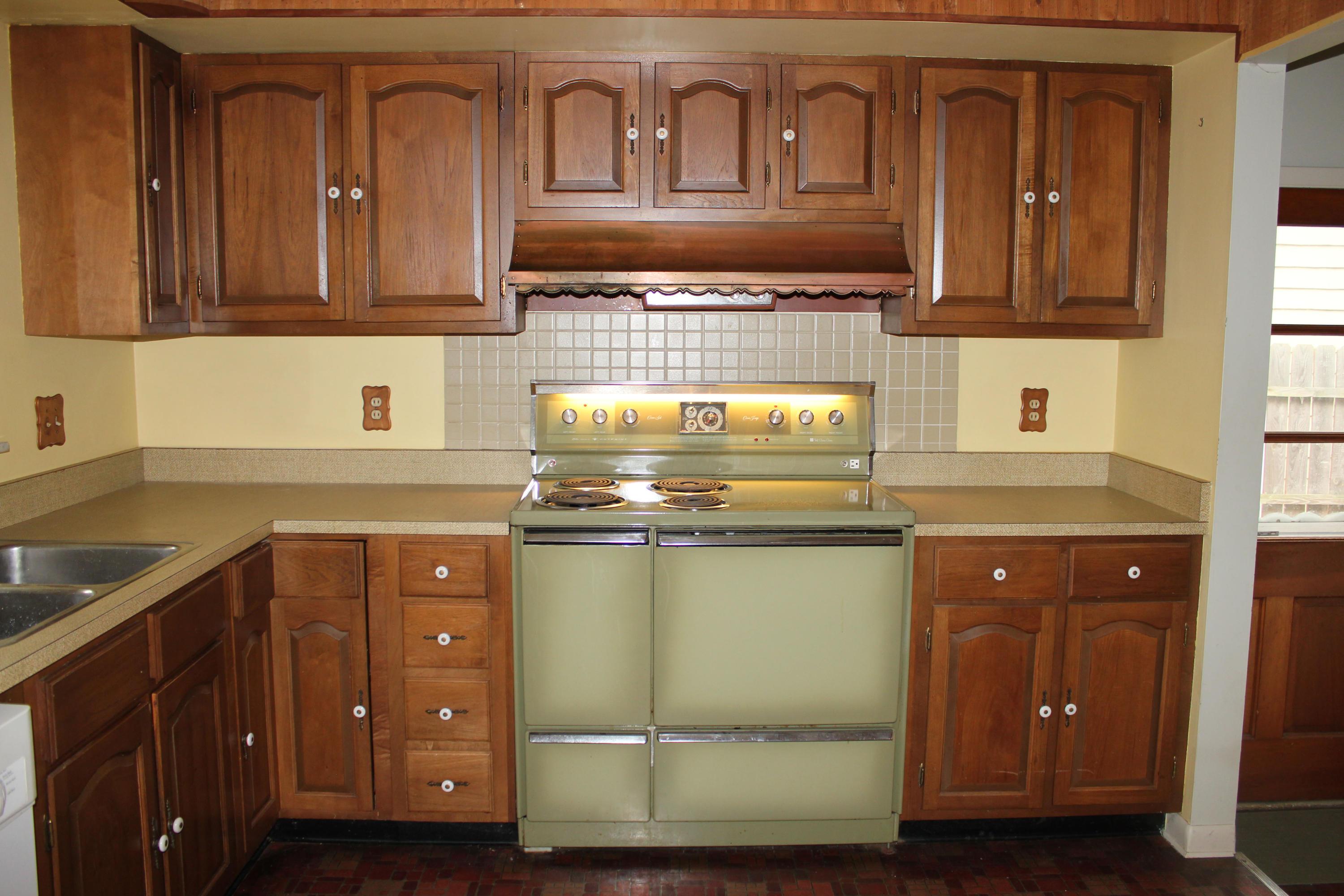4933 Annhurst Road Columbus, OH 43228 - Photo 13 of 17 Gallery Image 13