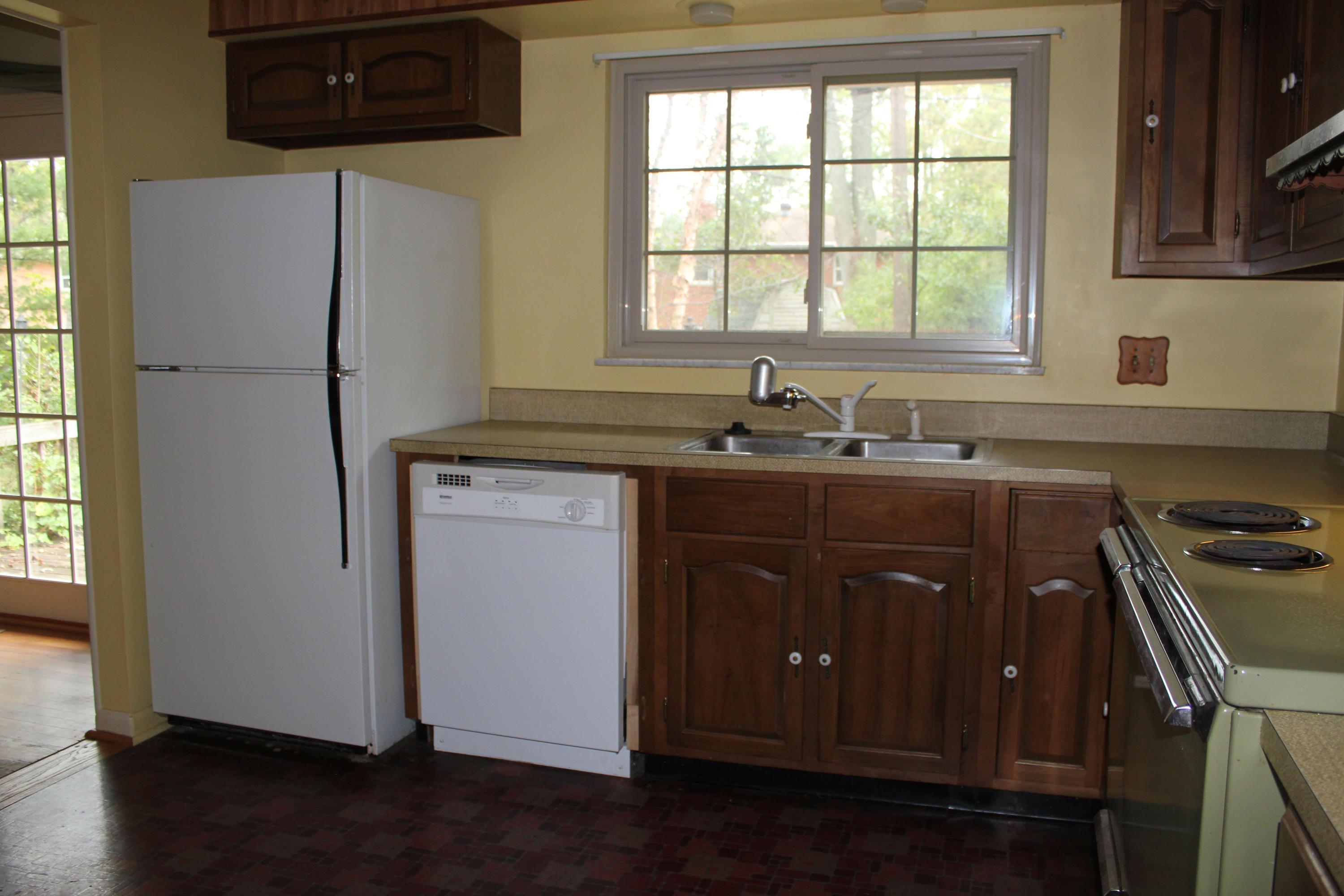 4933 Annhurst Road Columbus, OH 43228 - Photo 14 of 17 Gallery Image 14