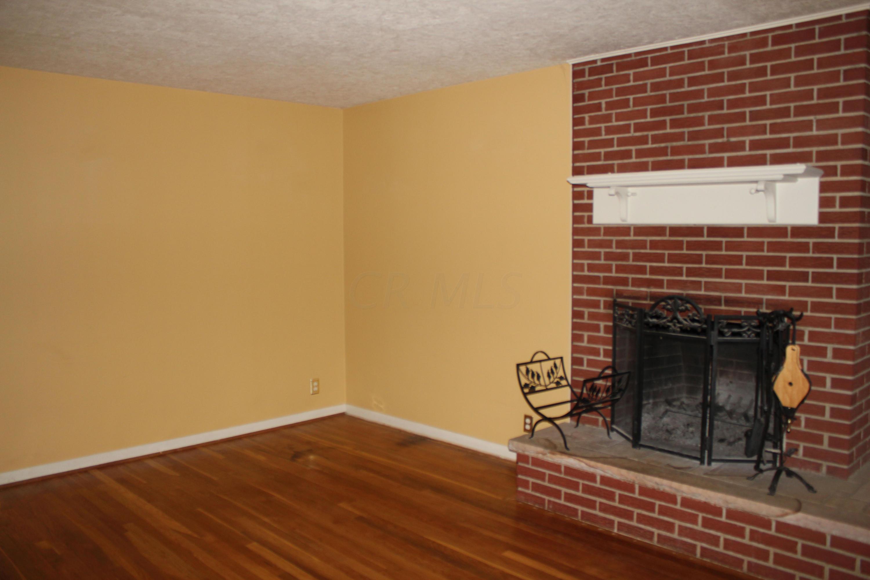 4933 Annhurst Road Columbus, OH 43228 - Photo 15 of 17 Gallery Image 15
