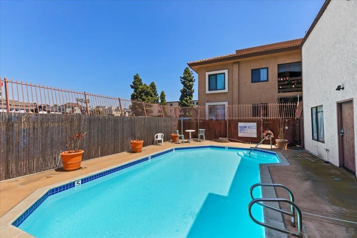 2950 Broadway, Unit 16 San Diego, CA 92102 - Photo 32 of 34