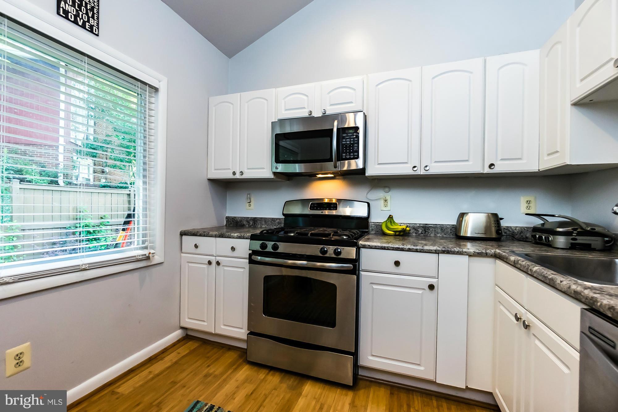 6323 Beryl Road Alexandria, VA 22312 - Photo 14 of 30 Kitchen