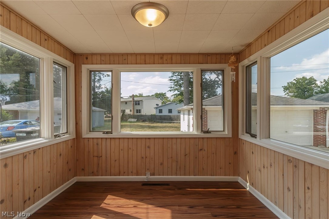 28408 Forest Road Willowick, OH 44095 - Photo 12 of 32