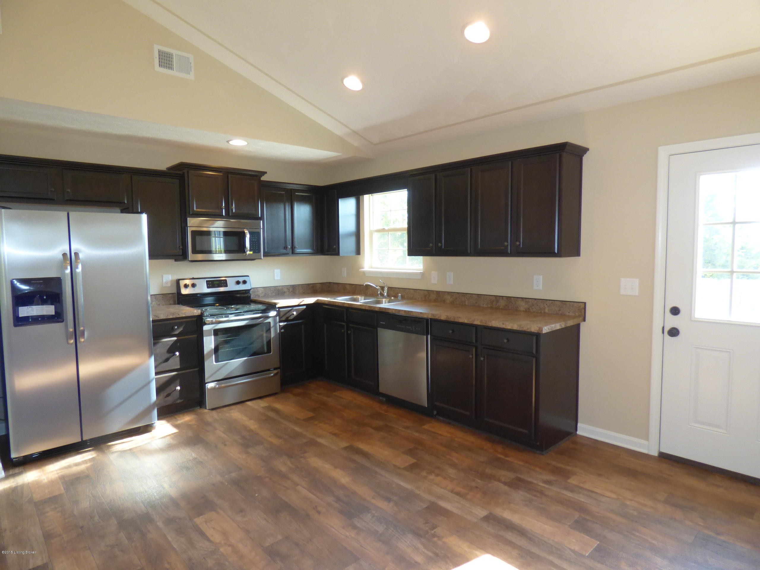 112 Madison Rae Boulevard Shepherdsville, KY 40165 - Photo 8 of 23 P1120052