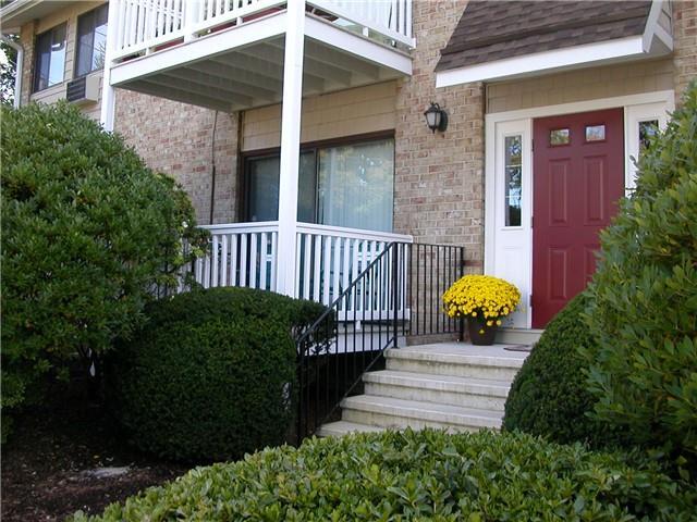 180 Glenbrook Road, Unit 1 Stamford, CT 06902 - Photo 1 of 1