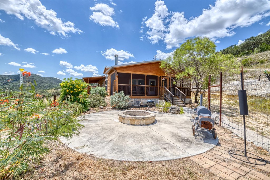 2242 Patterson Creek Road Leakey, TX 78873 - Photo 40 of 56
