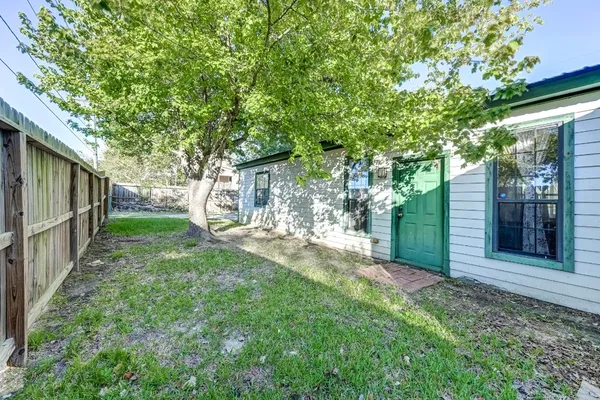 $184,900 | 11987 Nelwood Street, Willis, TX 77318