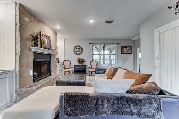 $184,900 | 11987 Nelwood Street, Willis, TX 77318