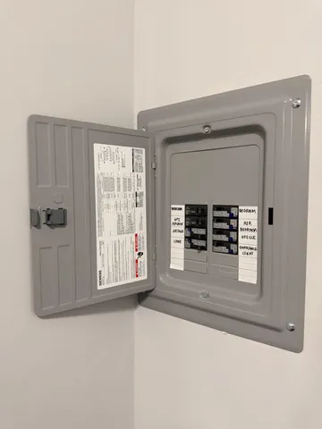 $1,369 | 906 Summit Avenue, Unit 3L, Union City, NJ 07087