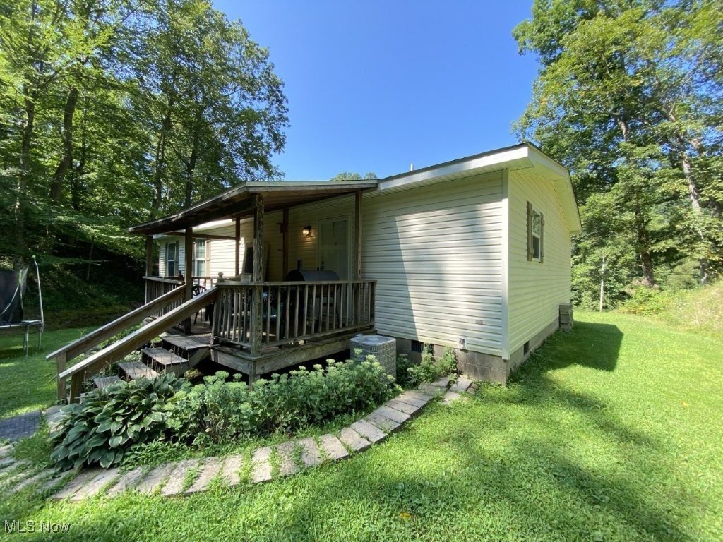 7617 Clay Road Looneyville, WV 25259 - Photo 7 of 31 Gallery Image 7