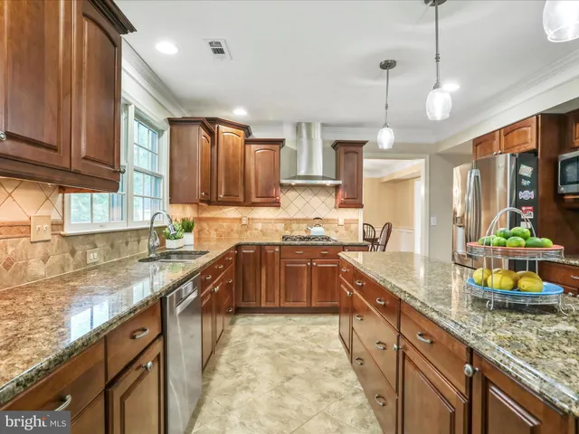 $699,000 | 7106 Downing Street, Adamstown, MD 21710