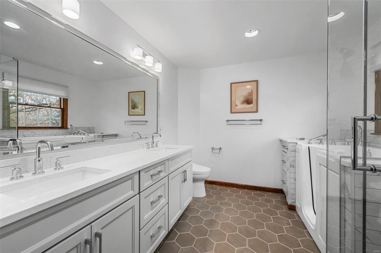 406 Webster Forest Drive Webster Groves, MO 63119 - Photo 24 of 43