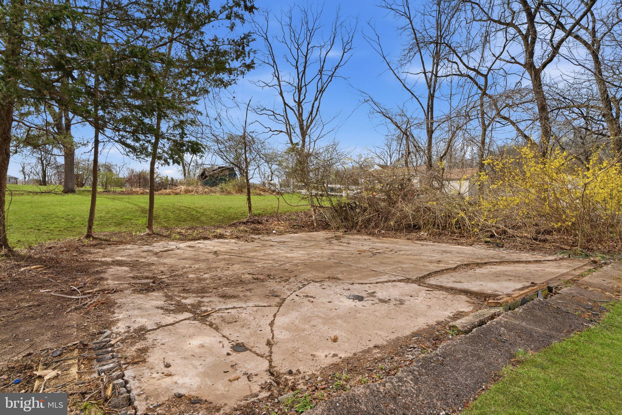 34 Aqueduct Road Washington Crossing, PA 18977 - Photo 22 of 38