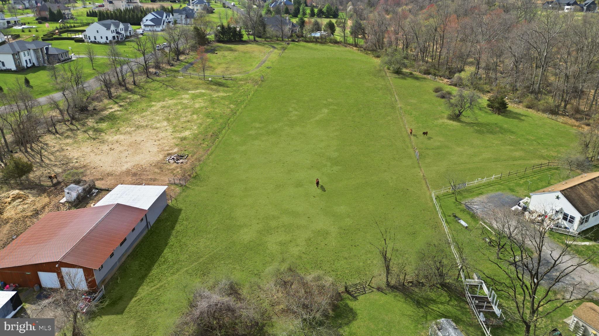 34 Aqueduct Road Washington Crossing, PA 18977 - Photo 4 of 38
