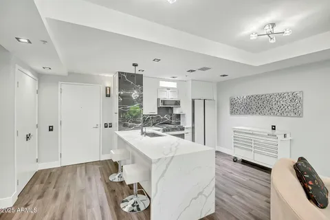 $599,999 | 7151 East Rancho Vista Drive, Unit 1003, Scottsdale, AZ 85251